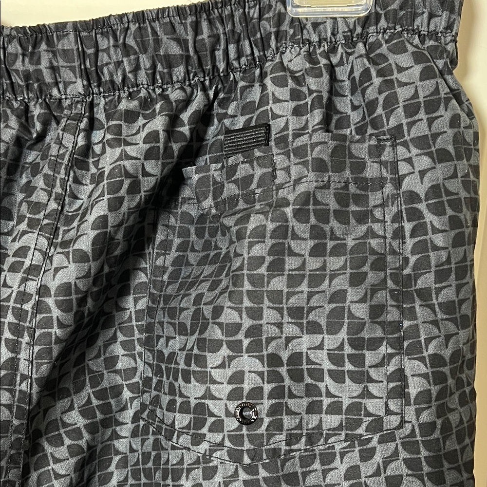 Speedo Men’s Black Grey Geometric Patterned Swim Shorts XL - Picture 5 of 8